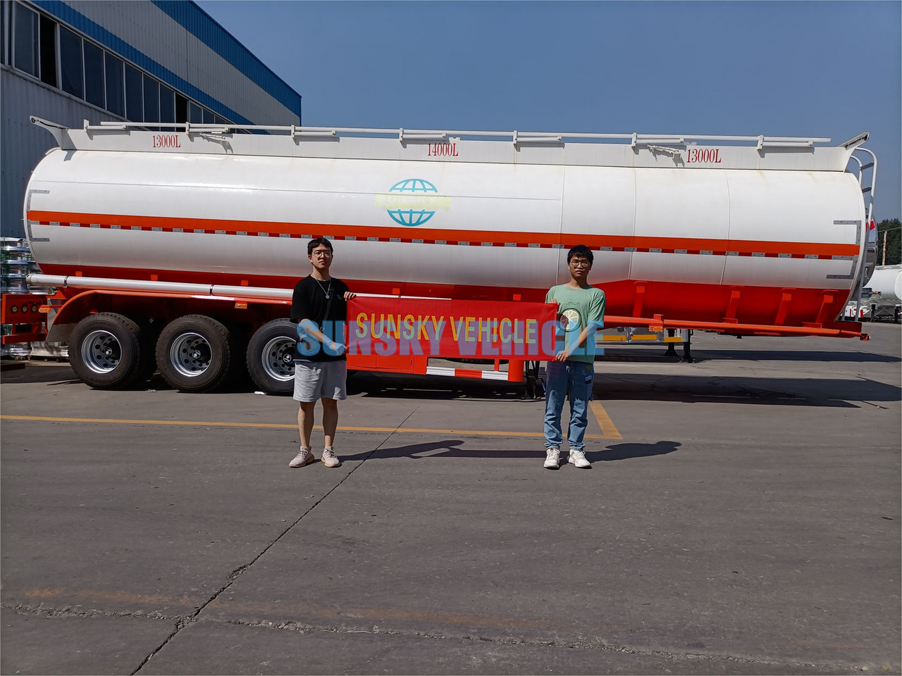 SUNSKY Fuel Tanker for sale - Полуприколка цистерна: слика 5 SUNSKY Fuel Tanker for sale - Полуприколка цистерна: слика 5