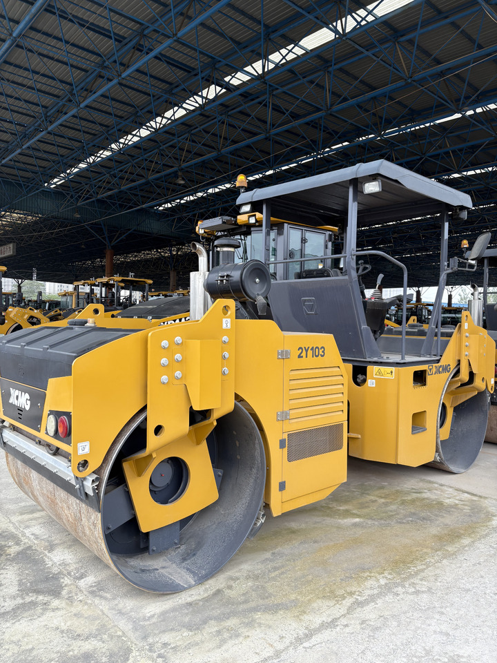 XCMG 8 ton 2Y103 double drum used vibratory road roller compactor 2022 - Ваљак за пат: слика 3 XCMG 8 ton 2Y103 double drum used vibratory road roller compactor 2022 - Ваљак за пат: слика 3