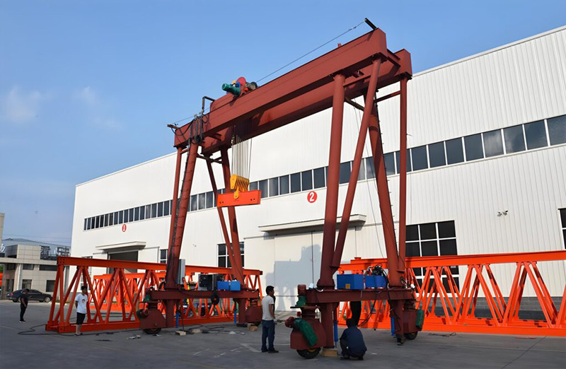 XCMG Double girder tyre gantry crane - Покретен кран: слика 2 XCMG Double girder tyre gantry crane - Покретен кран: слика 2