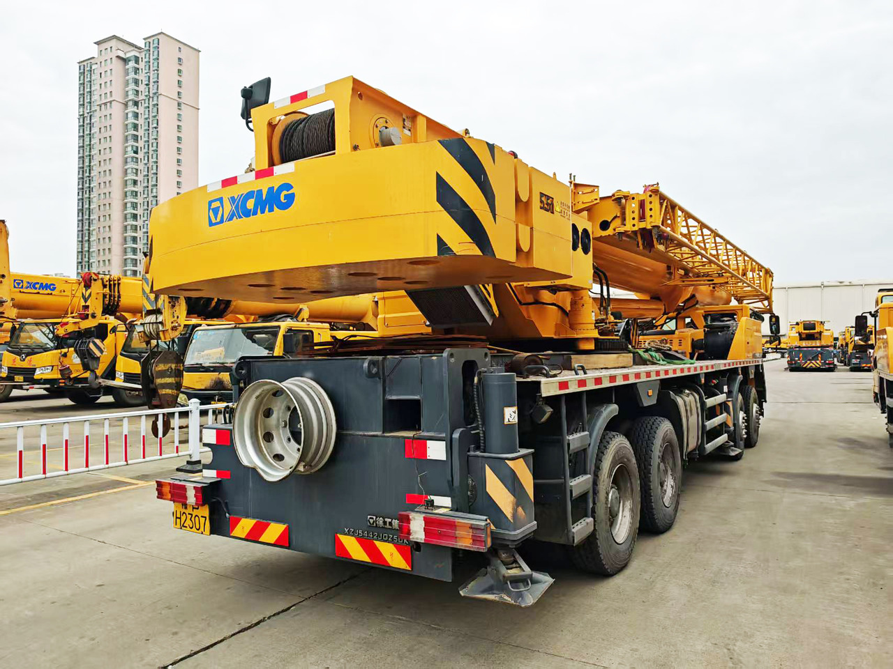 XCMG Factory Second Hand 50 Ton Mobile Crane QY50K5C_1 Hydraulic Arm Crane For Trucks - Мобилен кран: слика 4 XCMG Factory Second Hand 50 Ton Mobile Crane QY50K5C_1 Hydraulic Arm Crane For Trucks - Мобилен кран: слика 4