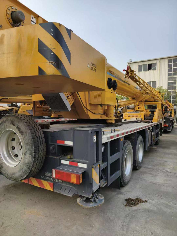 XCMG Official 25 Ton Small Truck Crane QY25K5D-3 Used Mobile Crane Machine With Cheap Price - Мобилен кран: слика 4 XCMG Official 25 Ton Small Truck Crane QY25K5D-3 Used Mobile Crane Machine With Cheap Price - Мобилен кран: слика 4