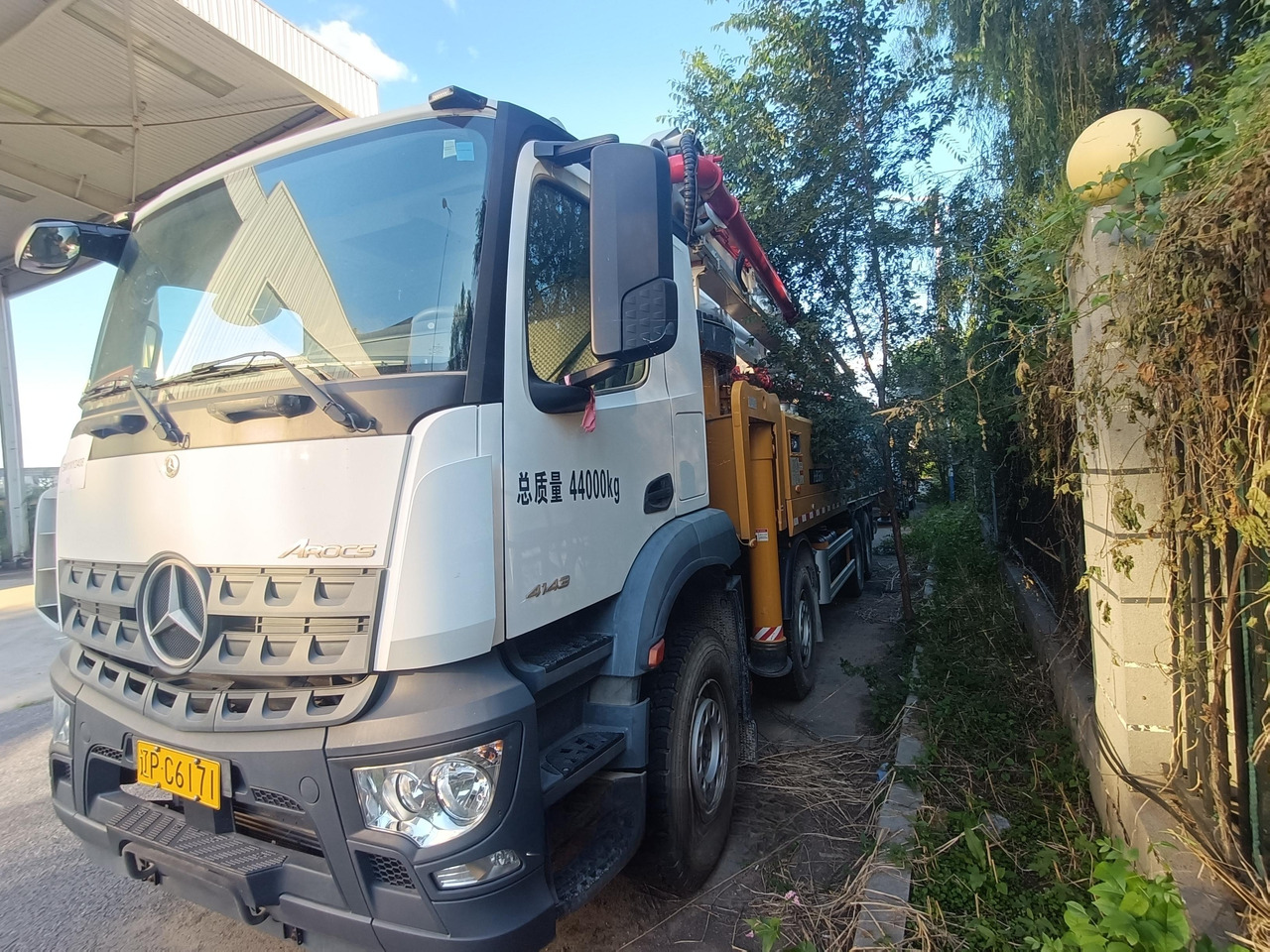 XCMG Official 58m HB58V Used Concrete Pumps Diesel Truck-mounted Concrete Pump Price - Камион со бетонска пумпа: слика 3 XCMG Official 58m HB58V Used Concrete Pumps Diesel Truck-mounted Concrete Pump Price - Камион со бетонска пумпа: слика 3