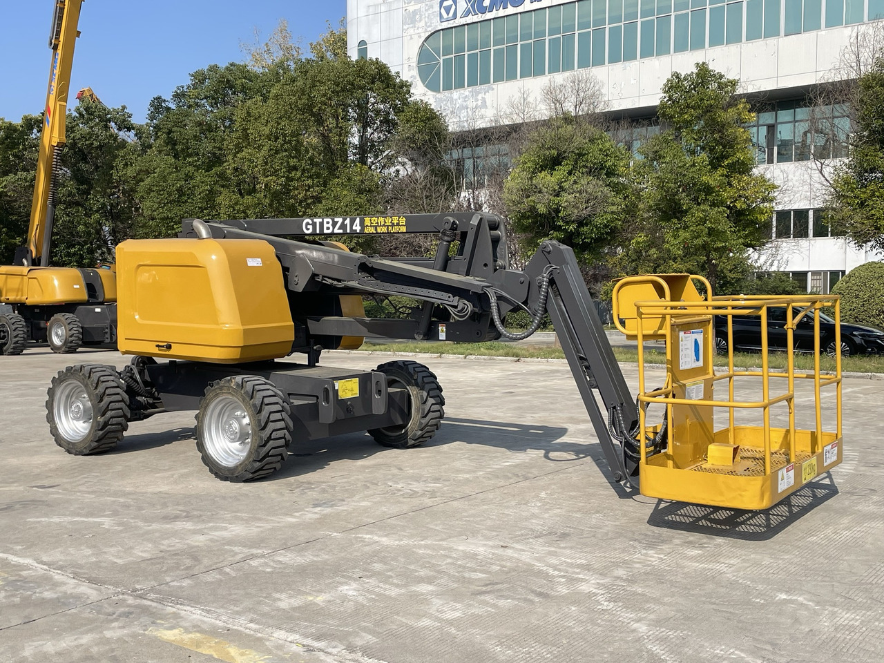 XCMG Official Cherry Picker Lift GTBZ14J 14m Used Articulated Boom Lift Hot Sale - Дигачка зглобна платформа: слика 4 XCMG Official Cherry Picker Lift GTBZ14J 14m Used Articulated Boom Lift Hot Sale - Дигачка зглобна платформа: слика 4