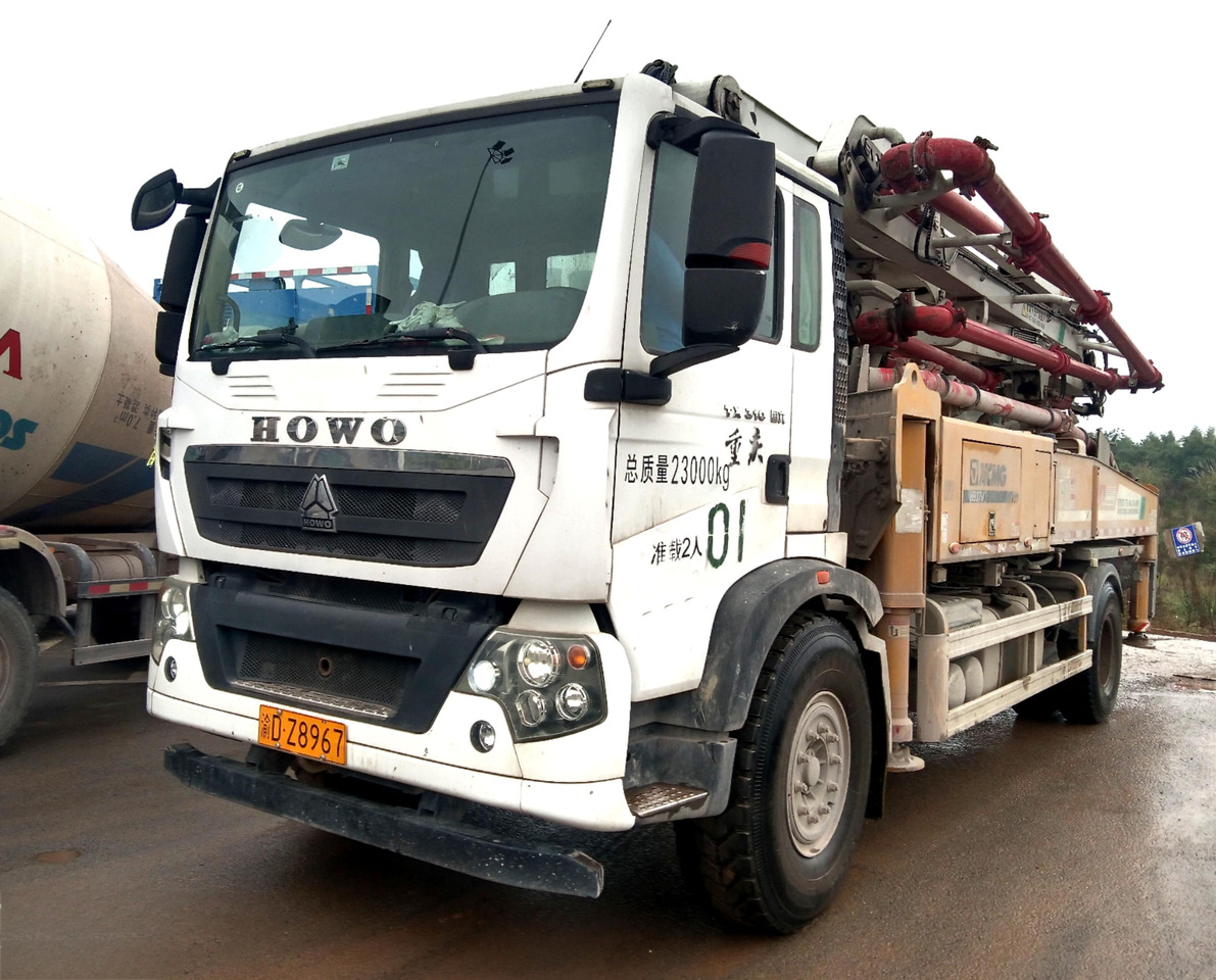 XCMG Official Concrete Machinery HB37V 37m Used Concrete Pump Truck With High Quality - Камион со бетонска пумпа: слика 3 XCMG Official Concrete Machinery HB37V 37m Used Concrete Pump Truck With High Quality - Камион со бетонска пумпа: слика 3