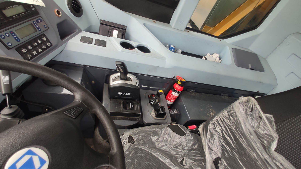 XCMG Official Second Hand Chinese Tipper Truck 72 Ton XDR80TE Mining Dump Truck Price - Истоварувач: слика 5 XCMG Official Second Hand Chinese Tipper Truck 72 Ton XDR80TE Mining Dump Truck Price - Истоварувач: слика 5