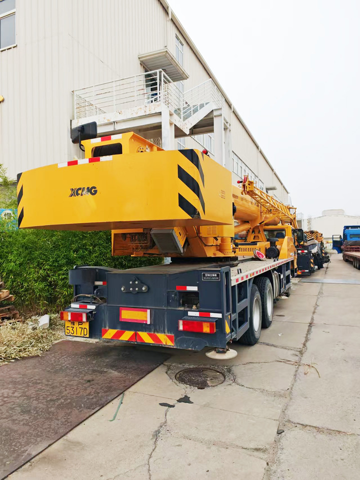 XCMG Official Second Hand Mobile Crane 25 Ton QY25K5D-5 Used Truck Cranes Price - Мобилен кран: слика 3 XCMG Official Second Hand Mobile Crane 25 Ton QY25K5D-5 Used Truck Cranes Price - Мобилен кран: слика 3