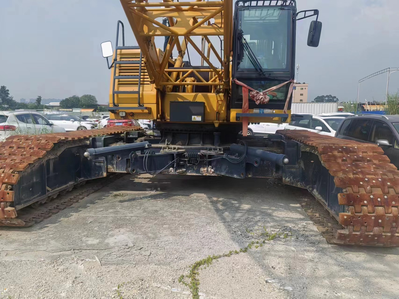 XCMG Official Used 100 Ton Mobile Crane XGC100A Hydraulic Lattice Boom Crawler Crane For Sale - Кран со гасеници: слика 4 XCMG Official Used 100 Ton Mobile Crane XGC100A Hydraulic Lattice Boom Crawler Crane For Sale - Кран со гасеници: слика 4