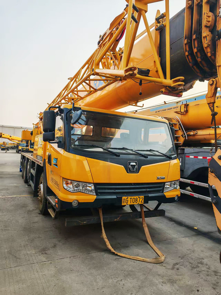 XCMG Official Used 25 Ton Truck Crane QY25K5D-5 Small Mobile Crane Price List - Мобилен кран: слика 2 XCMG Official Used 25 Ton Truck Crane QY25K5D-5 Small Mobile Crane Price List - Мобилен кран: слика 2