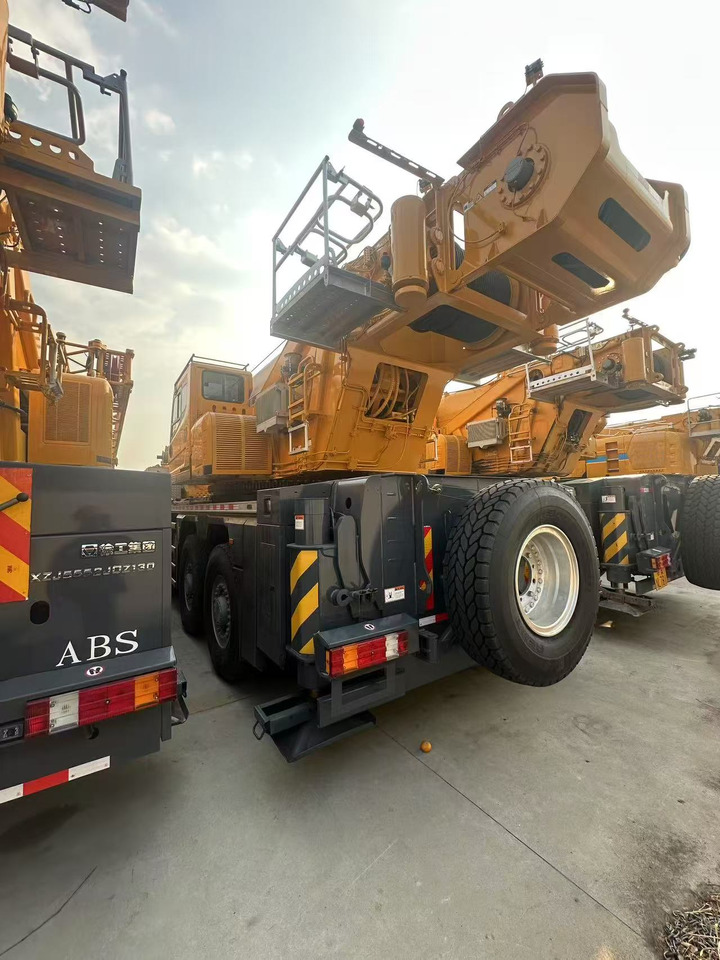 XCMG Official Used Mobile Hydraulic Truck Cranes XCA180L8C All Terrain Cranes Price - Кран за секакви терени: слика 4 XCMG Official Used Mobile Hydraulic Truck Cranes XCA180L8C All Terrain Cranes Price - Кран за секакви терени: слика 4