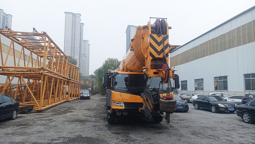 XCMG Official Used Pickup Truck Crane XCA130L7_1 300ton Truck Crane Price - Кран за секакви терени: слика 3 XCMG Official Used Pickup Truck Crane XCA130L7_1 300ton Truck Crane Price - Кран за секакви терени: слика 3
