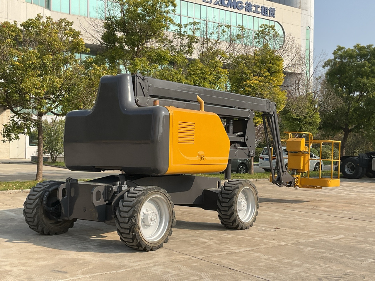 XCMG Official Used Self Propelled Boom Lift GTBZ18 18m Cherry Picker Price List - Дигачка зглобна платформа: слика 2 XCMG Official Used Self Propelled Boom Lift GTBZ18 18m Cherry Picker Price List - Дигачка зглобна платформа: слика 2
