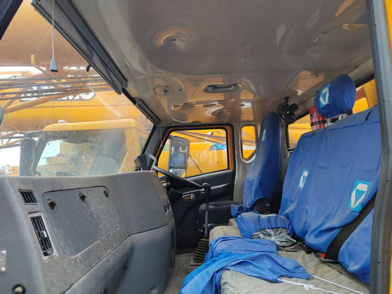 XCMG Official Used Truck Crane 25 ton XCT25L4-Y Hydraulic Arm Mobile Crane Price - Мобилен кран: слика 5 XCMG Official Used Truck Crane 25 ton XCT25L4-Y Hydraulic Arm Mobile Crane Price - Мобилен кран: слика 5