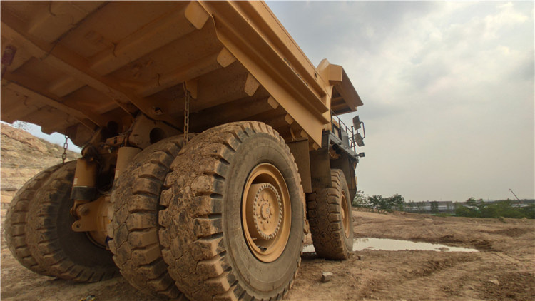 XCMG Official Xde200 Used Heavy Haul Truck Used Mining Dump Truck for Sale - Голем истоварувач/ Камион за камења: слика 3 XCMG Official Xde200 Used Heavy Haul Truck Used Mining Dump Truck for Sale - Голем истоварувач/ Камион за камења: слика 3