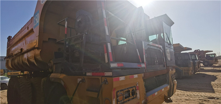 Голем истоварувач/ Камион за камења XCMG Official Xdm80 2020 Year 70 Ton Used Mining Tipper Dump Truck: слика 6