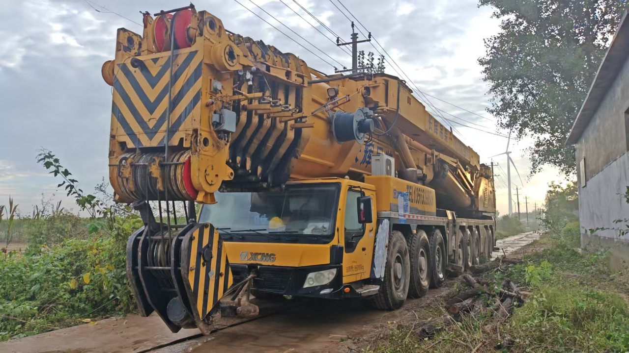 XCMG QAY500 used 500ton diesel all terrain truck crane with telescopic arm price - Кран за секакви терени: слика 2 XCMG QAY500 used 500ton diesel all terrain truck crane with telescopic arm price - Кран за секакви терени: слика 2