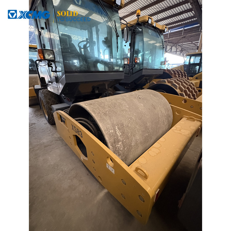 XCMG Used XS83 8 ton small single drum compactor road roller with diesel engine - Ваљак за пат: слика 1 XCMG Used XS83 8 ton small single drum compactor road roller with diesel engine - Ваљак за пат: слика 1