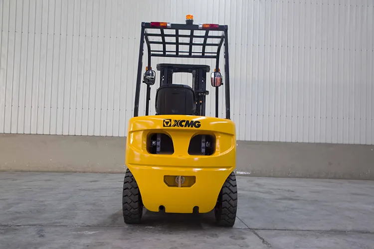 XCMG XCB30 3 ton hydraulic Fork Lift Truck Forklift With Attachments - Вилушкар за груб терен: слика 5 XCMG XCB30 3 ton hydraulic Fork Lift Truck Forklift With Attachments - Вилушкар за груб терен: слика 5