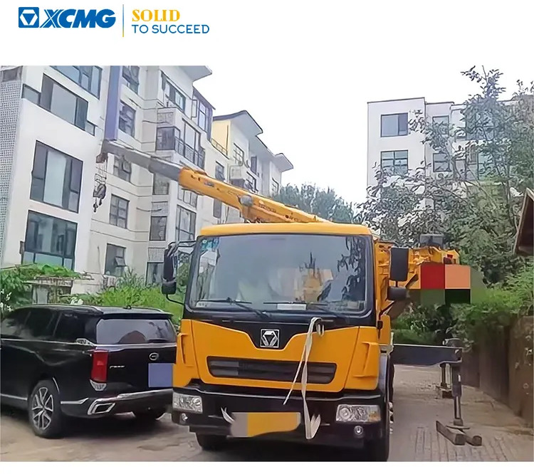 Мобилен кран XCMG XCT12L4 12 ton used small truck crane for sale: слика 1