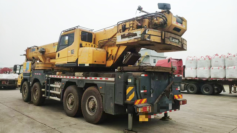 XCMG XCT80L6 80ton telescopic boom truck crane 2020 for sale - Мобилен кран: слика 3 XCMG XCT80L6 80ton telescopic boom truck crane 2020 for sale - Мобилен кран: слика 3