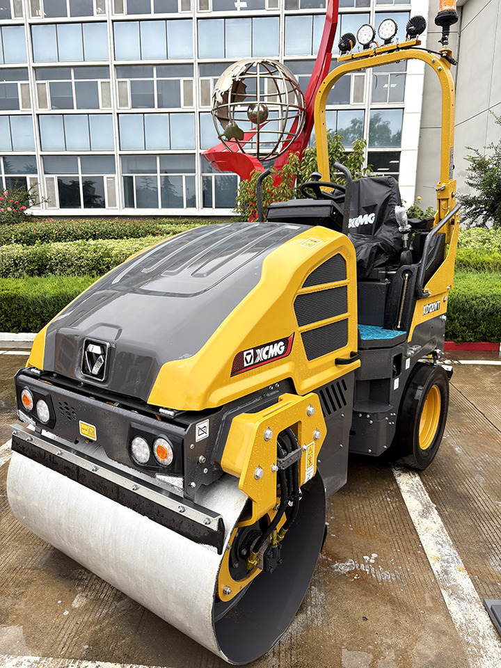 XCMG XD120VT diesel 2ton Light Mini Road Roller Machine - Ваљак за пат: слика 2 XCMG XD120VT diesel 2ton Light Mini Road Roller Machine - Ваљак за пат: слика 2