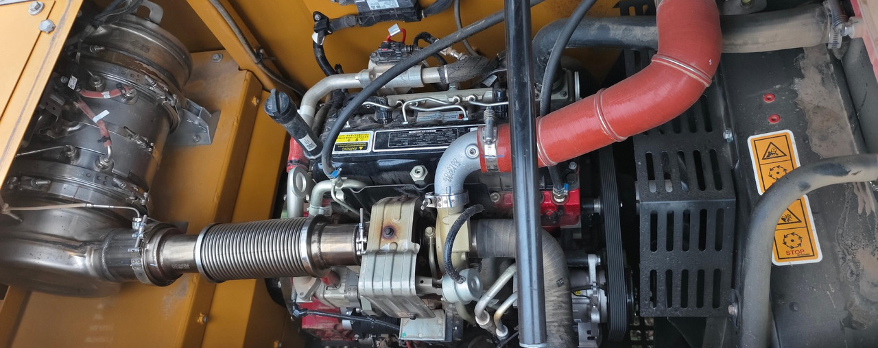 XCMG XE200GA 20ton medium size 20ton hydraulic excavator for sale - Багер гасеничар: слика 4 XCMG XE200GA 20ton medium size 20ton hydraulic excavator for sale - Багер гасеничар: слика 4