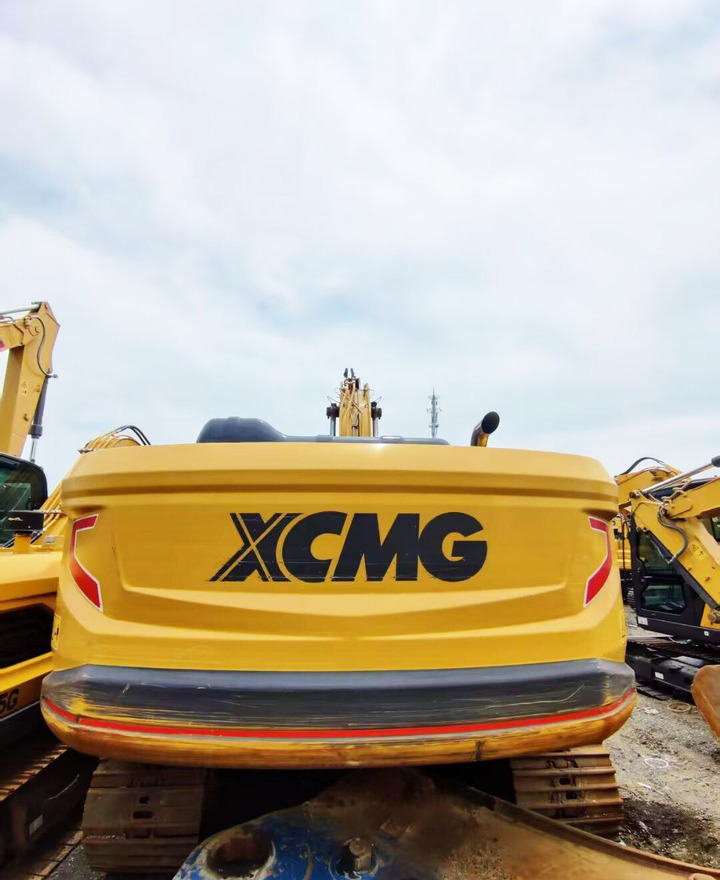 XCMG XE200GH medium 20ton crawler excavator used - Багер гасеничар: слика 4 XCMG XE200GH medium 20ton crawler excavator used - Багер гасеничар: слика 4