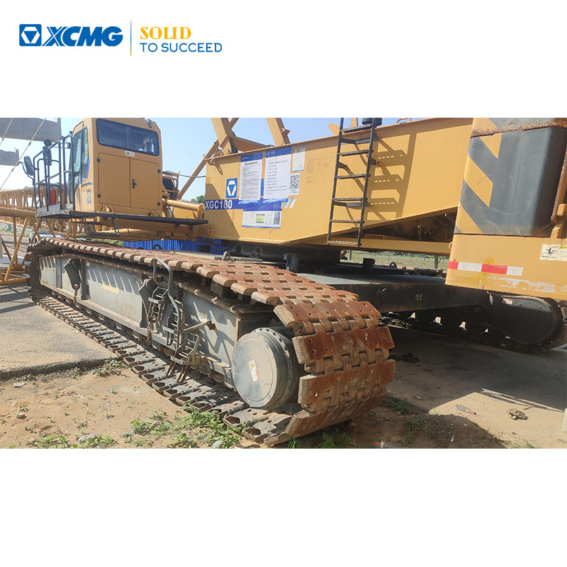 XCMG XGC200 200 tons hydraulic boom used crawler crane 2019 with good condition - Кран со гасеници: слика 1 XCMG XGC200 200 tons hydraulic boom used crawler crane 2019 with good condition - Кран со гасеници: слика 1