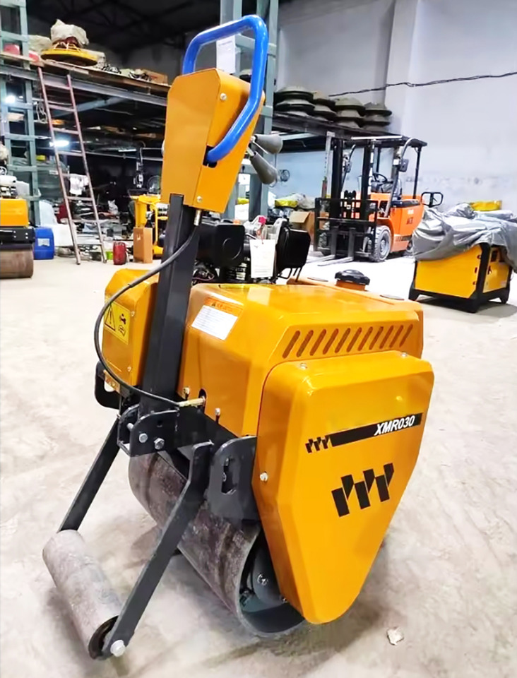 XCMG XMR030 small mini light single drum vibratory road roller - Мини ваљак: слика 5 XCMG XMR030 small mini light single drum vibratory road roller - Мини ваљак: слика 5