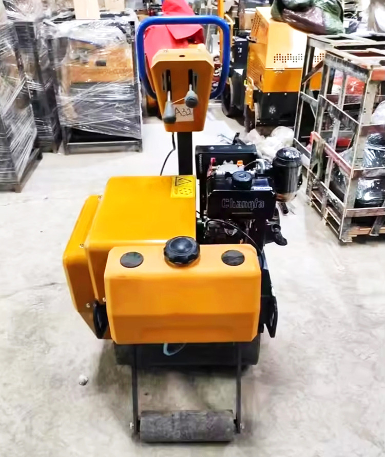 XCMG XMR040 small hand light hydraulic road roller for sale - Мини ваљак: слика 3 XCMG XMR040 small hand light hydraulic road roller for sale - Мини ваљак: слика 3
