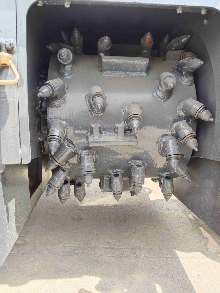 XCMG official XM505IV 500mm road milling machine - Асфалтна мелница: слика 5 XCMG official XM505IV 500mm road milling machine - Асфалтна мелница: слика 5