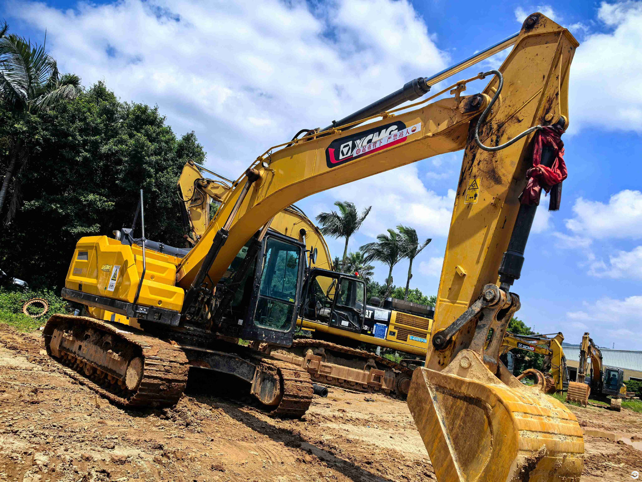 XCMG used 2024 official 20ton hydraulic crawler excavator XE200GA price - Багер гасеничар: слика 4 XCMG used 2024 official 20ton hydraulic crawler excavator XE200GA price - Багер гасеничар: слика 4