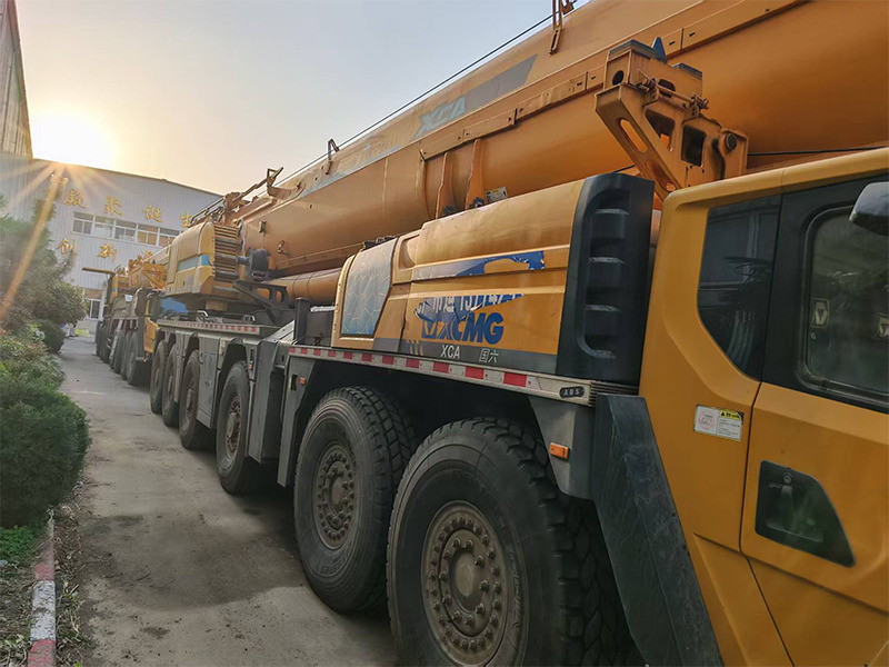 XCMG used XCA460 460ton mobile hydraulic all terrain crane price - Кран за секакви терени: слика 2 XCMG used XCA460 460ton mobile hydraulic all terrain crane price - Кран за секакви терени: слика 2