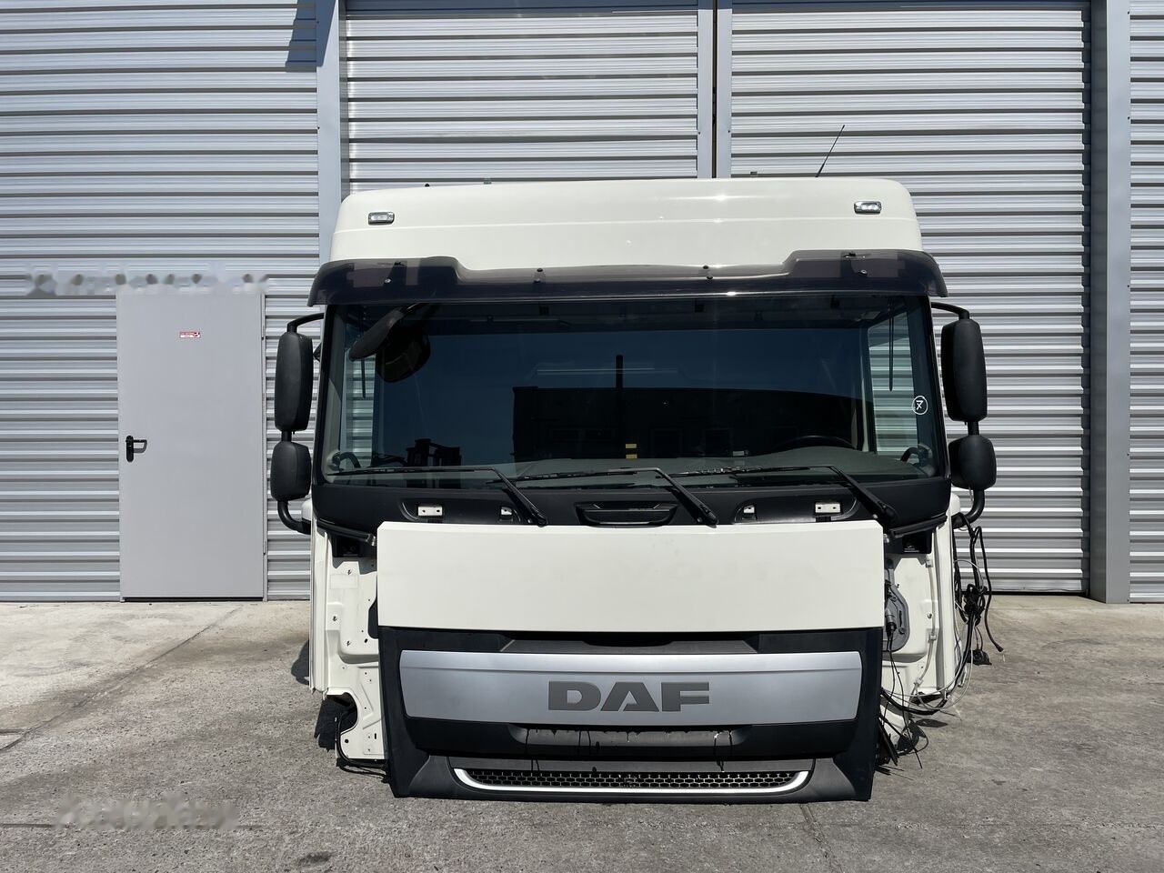 2014   DAF XF 106 truck - Кабина за Камион: слика 2 2014   DAF XF 106 truck - Кабина за Камион: слика 2
