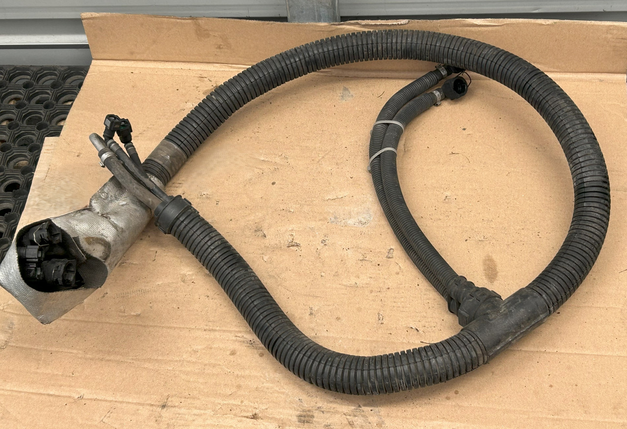 DAF XF 106 ADBLUE WIRING HARNESS - Издувен систем: слика 1 DAF XF 106 ADBLUE WIRING HARNESS - Издувен систем: слика 1
