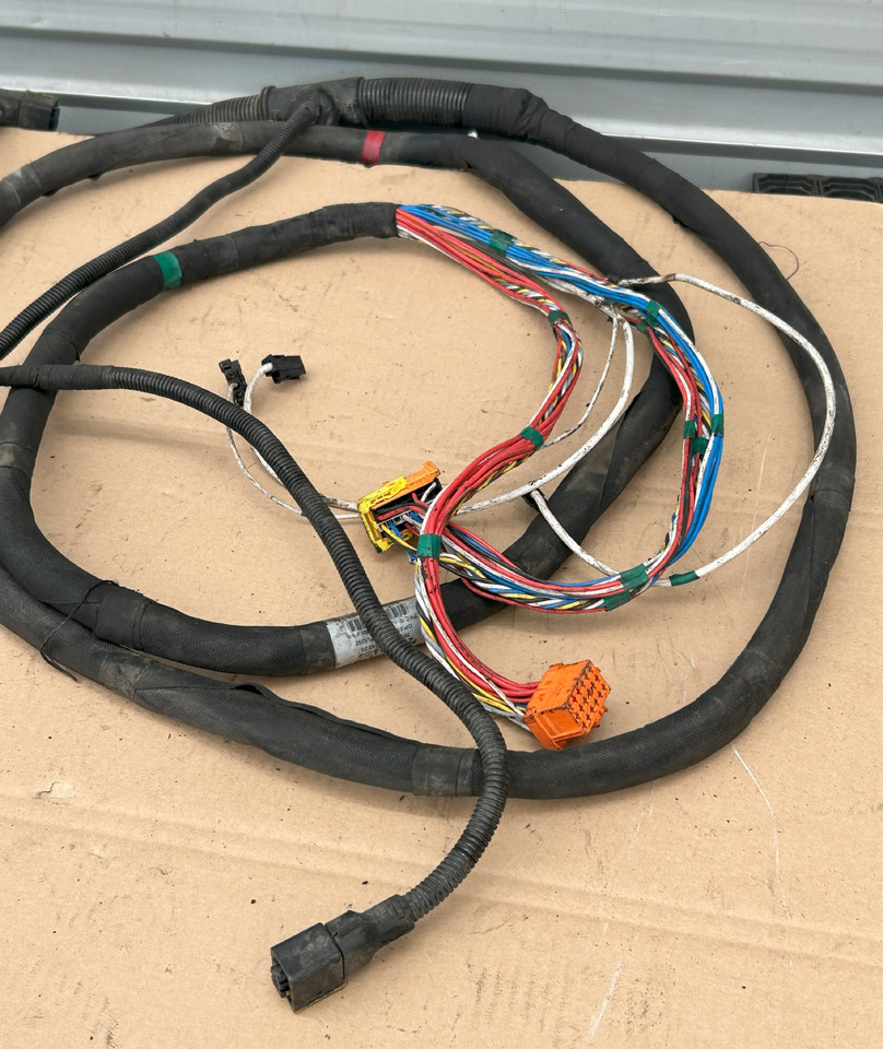 DAF XF 106 CHASSIS MAIN ELECTRICAL HARNESS - Појас за кабел/ Жица: слика 3 DAF XF 106 CHASSIS MAIN ELECTRICAL HARNESS - Појас за кабел/ Жица: слика 3