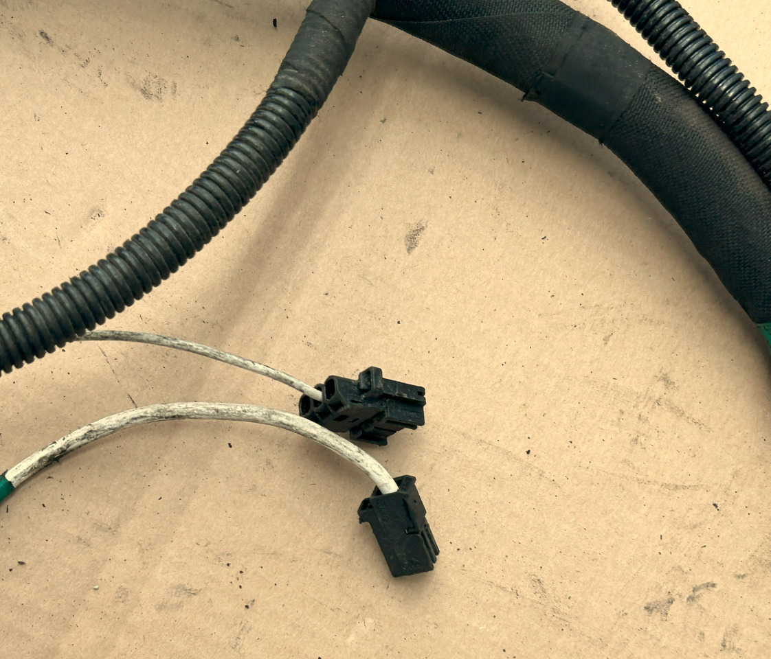 DAF XF 106 CHASSIS MAIN ELECTRICAL HARNESS - Појас за кабел/ Жица: слика 4 DAF XF 106 CHASSIS MAIN ELECTRICAL HARNESS - Појас за кабел/ Жица: слика 4