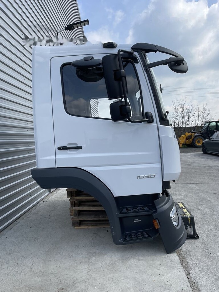 FRONT BUMPER COMPLETE EXTRA COST 700EU Mercedes-Benz ATEGO Euro 6 Mercedes-Benz 1523 L, 1524 L, 1527 L, 1530 - Кабина за Камион: слика 3 FRONT BUMPER COMPLETE EXTRA COST 700EU Mercedes-Benz ATEGO Euro 6 Mercedes-Benz 1523 L, 1524 L, 1527 L, 1530 - Кабина за Камион: слика 3