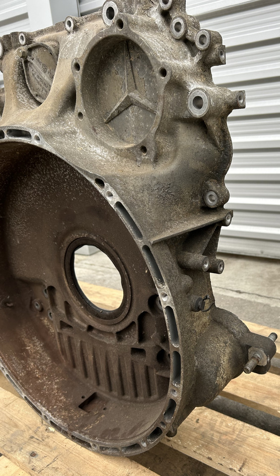 MERCEDES CLUTCH TIMING HOUSING ACTROS MP4 - Брегаста оска: слика 3 MERCEDES CLUTCH TIMING HOUSING ACTROS MP4 - Брегаста оска: слика 3