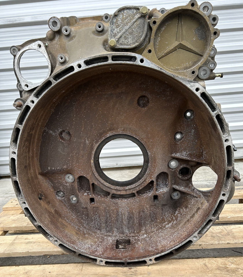 MERCEDES CLUTCH TIMING HOUSING ACTROS MP4 - Брегаста оска: слика 2 MERCEDES CLUTCH TIMING HOUSING ACTROS MP4 - Брегаста оска: слика 2