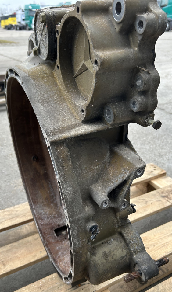 MERCEDES CLUTCH TIMING HOUSING ACTROS MP4 - Брегаста оска: слика 5 MERCEDES CLUTCH TIMING HOUSING ACTROS MP4 - Брегаста оска: слика 5