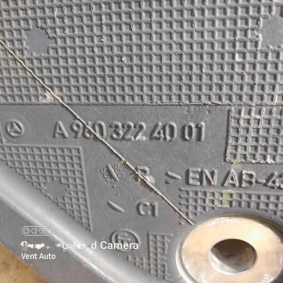 MOCOWANIE/ WSPORNIK RESORA RIGHT Mercedes-Benz ACTROS MP4 A9603224001 Mercedes-Benz A9603224001 - Суспензија на кабината за Камион: слика 2 MOCOWANIE/ WSPORNIK RESORA RIGHT Mercedes-Benz ACTROS MP4 A9603224001 Mercedes-Benz A9603224001 - Суспензија на кабината за Камион: слика 2