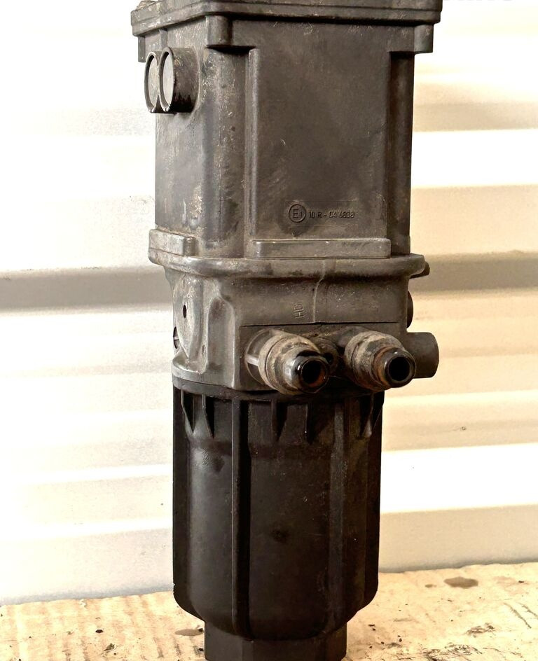 Mercedes-Benz ACTROS MP4 A0001407678 Mercedes-Benz ACTROS MP4 truck - Издувен систем за Камион: слика 3 Mercedes-Benz ACTROS MP4 A0001407678 Mercedes-Benz ACTROS MP4 truck - Издувен систем за Камион: слика 3