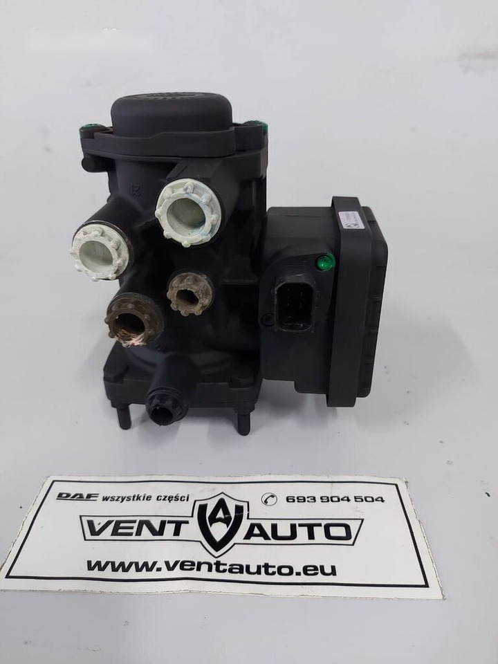 Mercedes-Benz ACTROS MP4 EBS Trailer Control Module K000920 Mercedes-Benz ACTROS MP4 truck - Кочионен вентил за Камион: слика 2 Mercedes-Benz ACTROS MP4 EBS Trailer Control Module K000920 Mercedes-Benz ACTROS MP4 truck - Кочионен вентил за Камион: слика 2