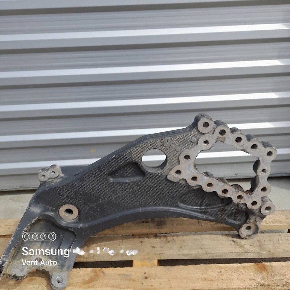 Mocowanie resora/ wspornik LEFT Mercedes-Benz ACTROS MP4 A9603223901 Mercedes-Benz A9603223901 - Суспензија на кабината за Камион: слика 1 Mocowanie resora/ wspornik LEFT Mercedes-Benz ACTROS MP4 A9603223901 Mercedes-Benz A9603223901 - Суспензија на кабината за Камион: слика 1