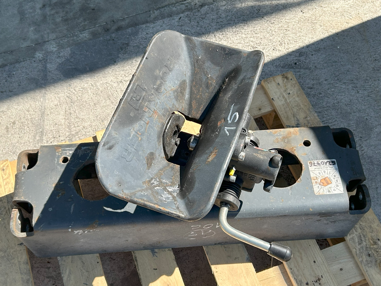 ROCKINGER RO 400 G145HOOK AUTOMATIC COUPLING RO400A46001 DAF XF 106 - Универзален дел за Камион: слика 1 ROCKINGER RO 400 G145HOOK AUTOMATIC COUPLING RO400A46001 DAF XF 106 - Универзален дел за Камион: слика 1