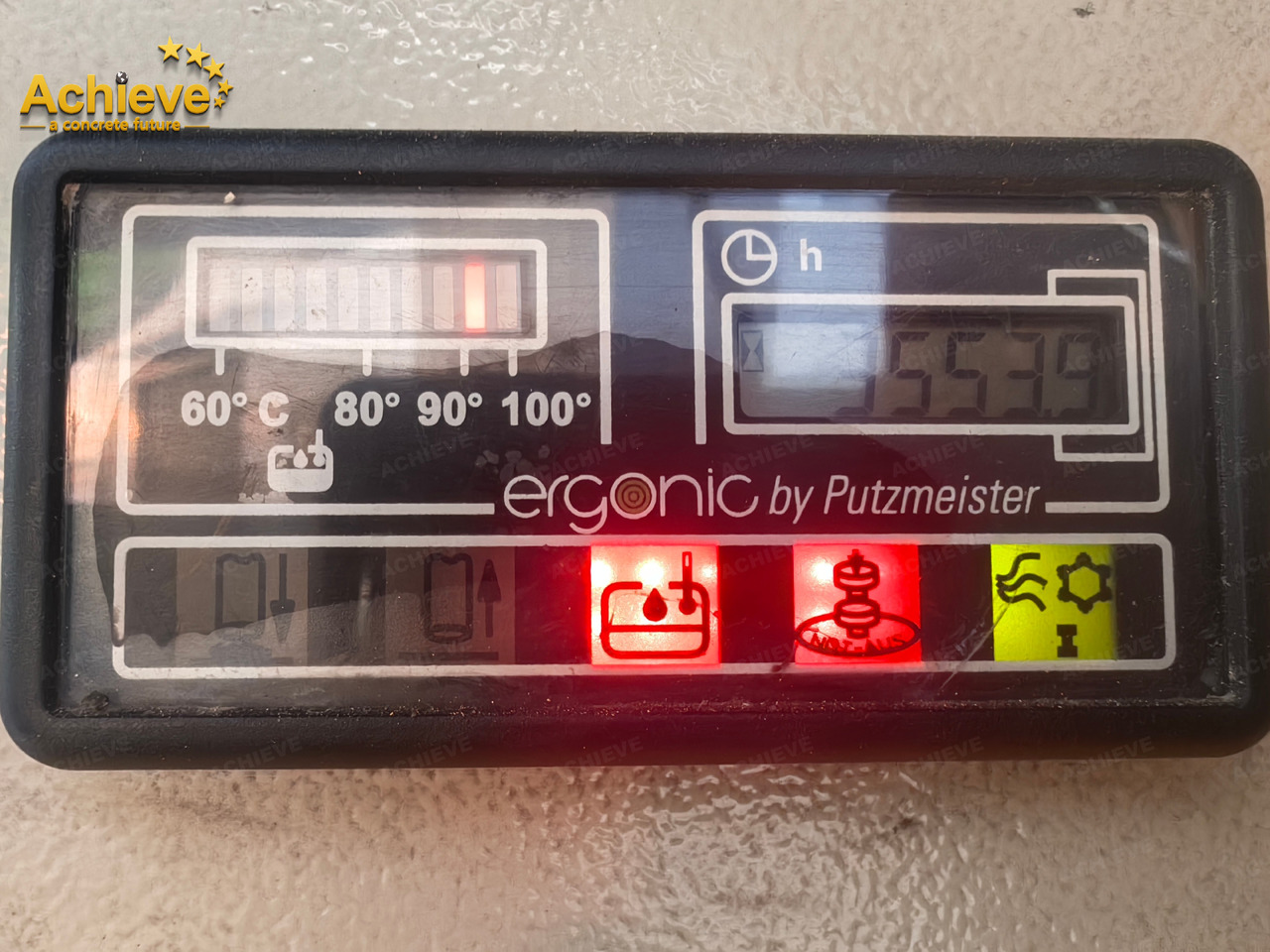 Камион со бетонска пумпа PUTZMEISTER PUTZMEISTER M38-4Z 2013 HOT SALE Mercedes-Benz【ACHIEVE】TOP CONDITION!!!: слика 23 Камион со бетонска пумпа PUTZMEISTER PUTZMEISTER M38-4Z 2013 HOT SALE Mercedes-Benz【ACHIEVE】TOP CONDITION!!!: слика 23