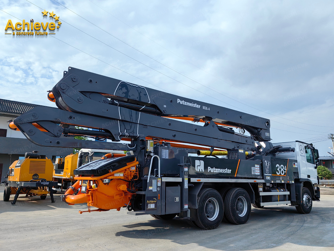 Камион со бетонска пумпа PUTZMEISTER PUTZMEISTER M38-4Z 2013 HOT SALE Mercedes-Benz【ACHIEVE】TOP CONDITION!!!: слика 9 Камион со бетонска пумпа PUTZMEISTER PUTZMEISTER M38-4Z 2013 HOT SALE Mercedes-Benz【ACHIEVE】TOP CONDITION!!!: слика 9