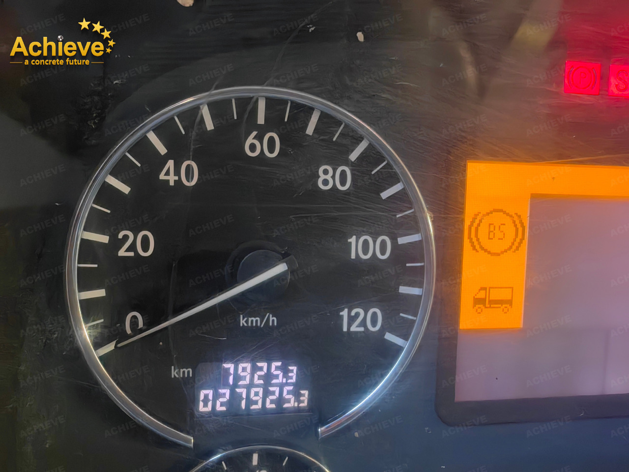 Камион со бетонска пумпа PUTZMEISTER PUTZMEISTER M38-4Z 2013 HOT SALE Mercedes-Benz【ACHIEVE】TOP CONDITION!!!: слика 22 Камион со бетонска пумпа PUTZMEISTER PUTZMEISTER M38-4Z 2013 HOT SALE Mercedes-Benz【ACHIEVE】TOP CONDITION!!!: слика 22