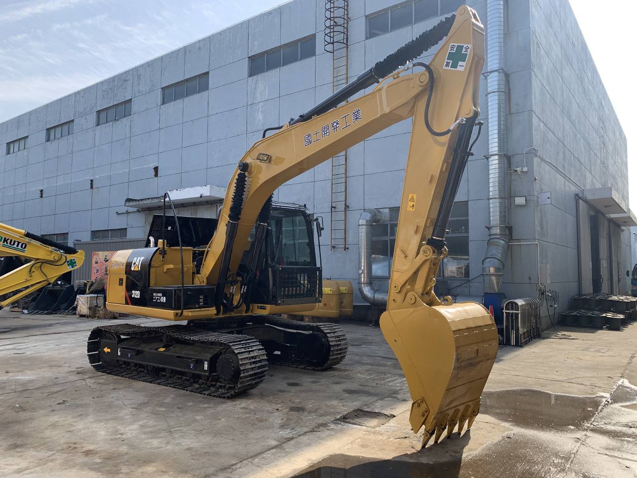 Caterpillar 12 ton Excavator Used Condition CAT 312D Good Price - Багер гасеничар: слика 4 Caterpillar 12 ton Excavator Used Condition CAT 312D Good Price - Багер гасеничар: слика 4