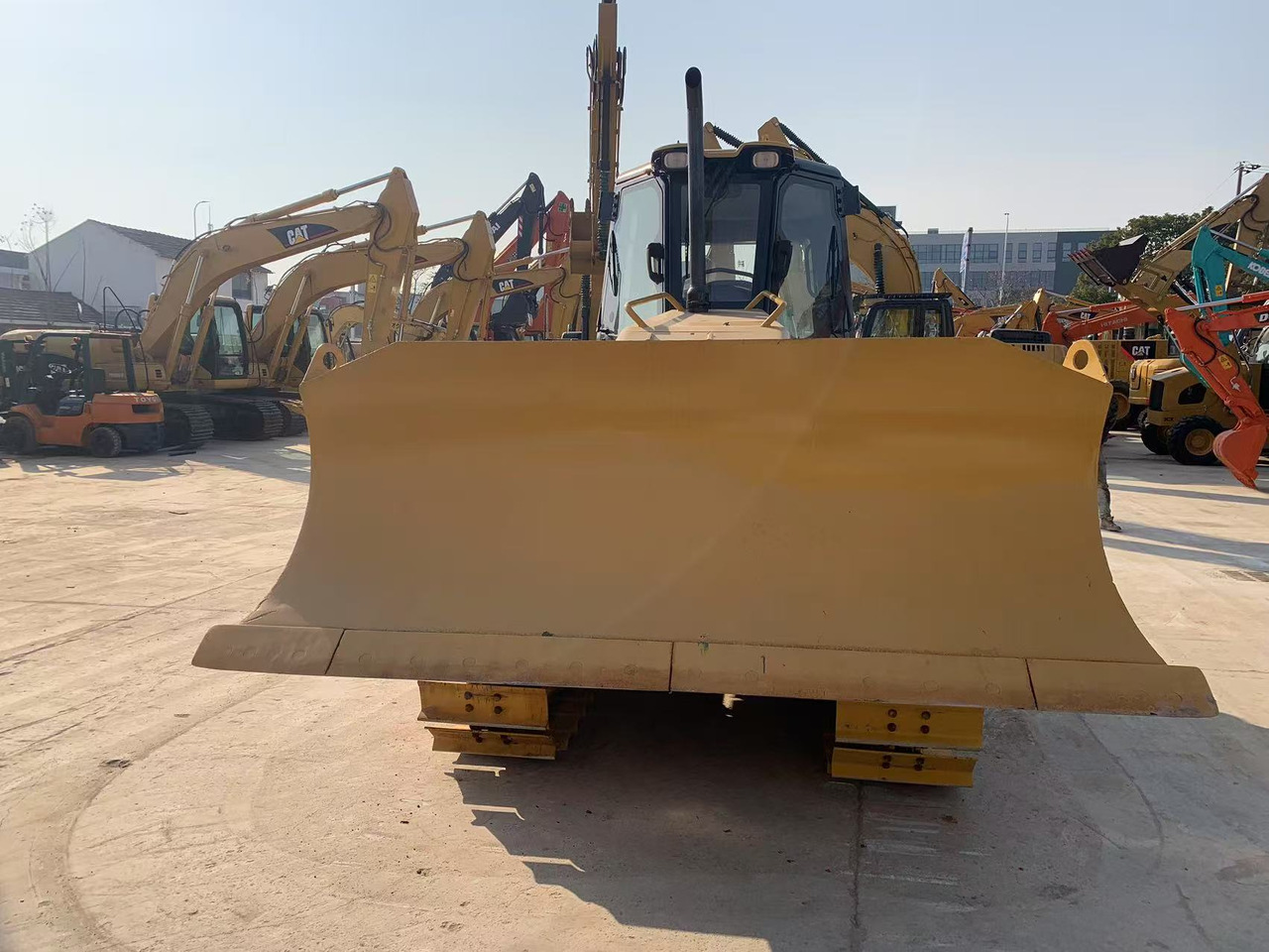 Caterpillar Bulldozer CAT D5G, D5K Good Price Japan Origin Tractor - Булдожер: слика 4 Caterpillar Bulldozer CAT D5G, D5K Good Price Japan Origin Tractor - Булдожер: слика 4